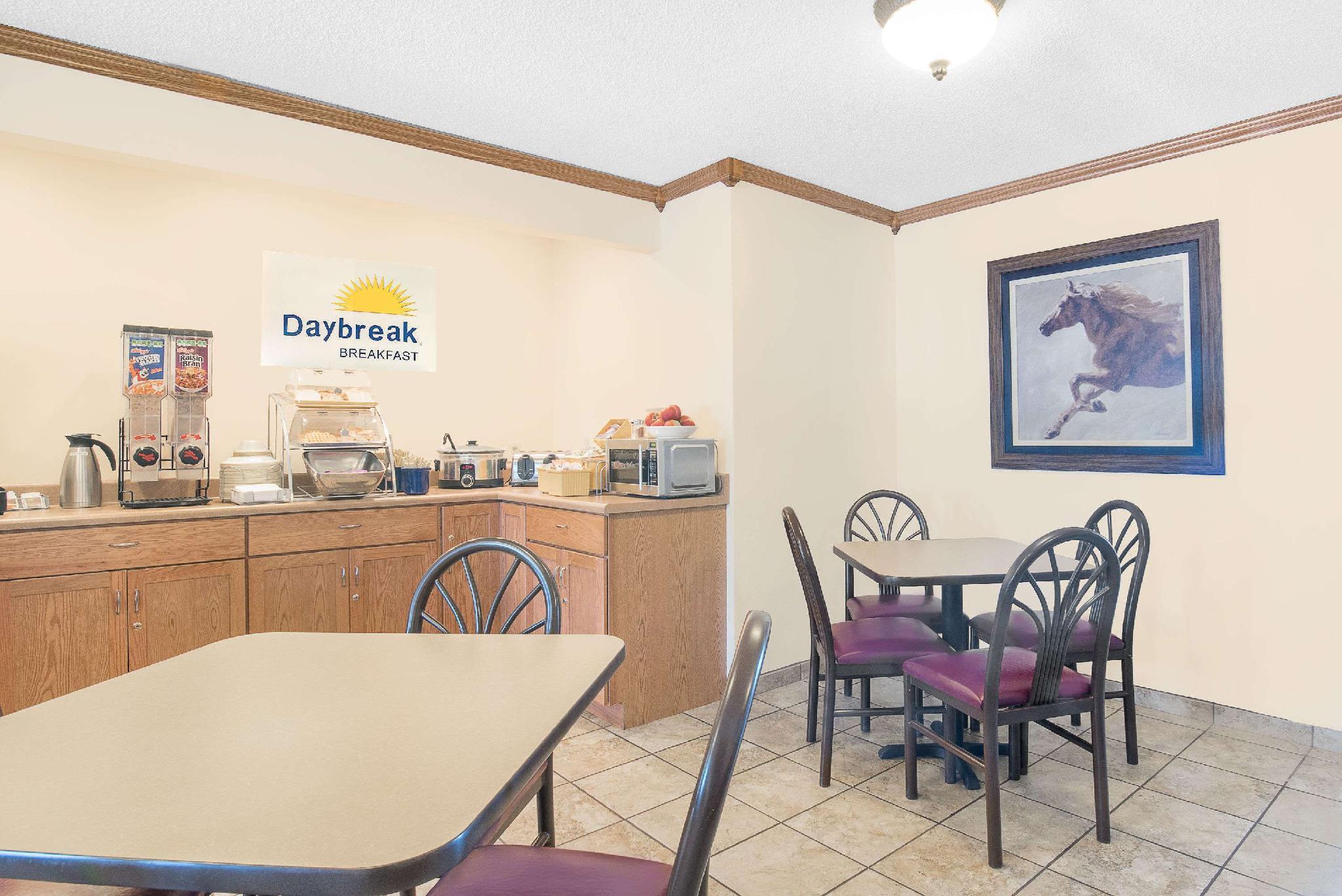 デイズ イン バイ ウィンダム ウォール 写真