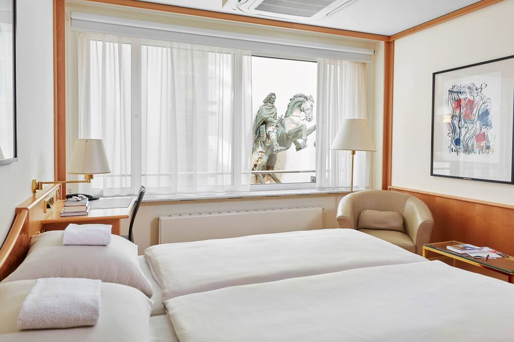 リビング ホテル グローサー クルフュルスト 写真