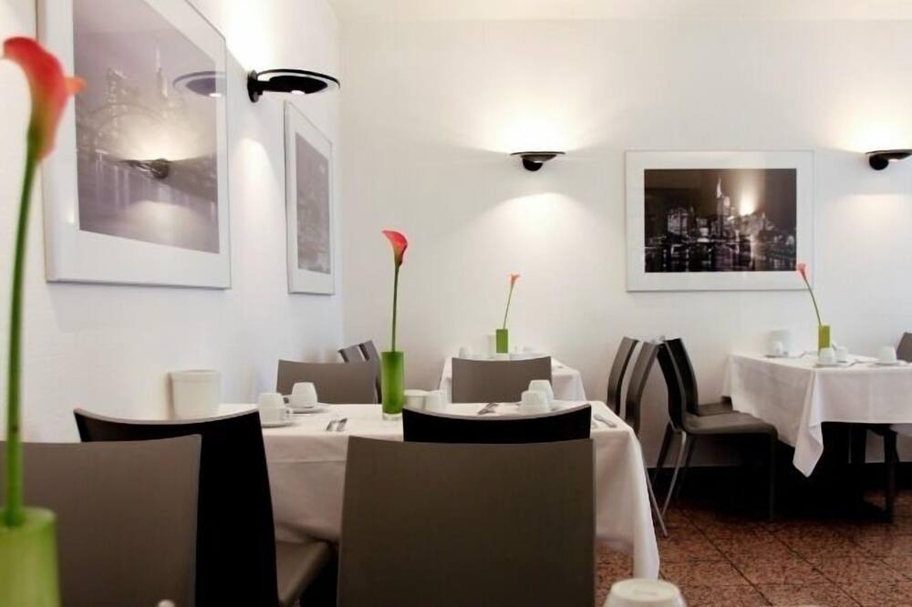 ホテル トパス 写真