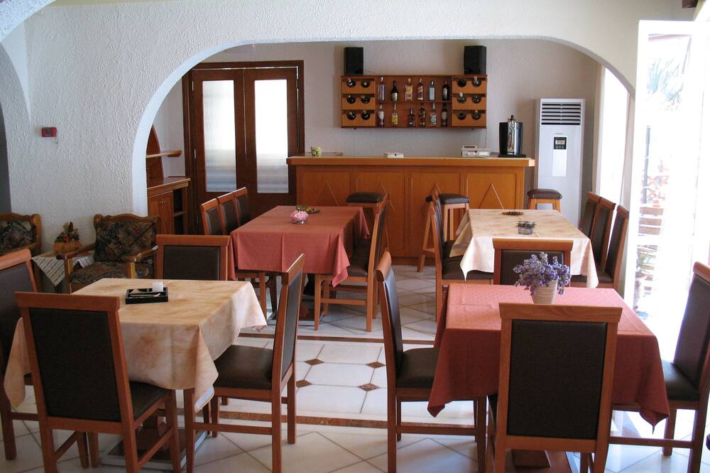 イリオヴァシレマ 写真