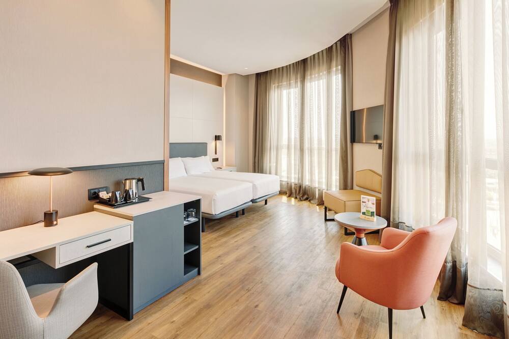 Sercotel Sorolla Palace 写真