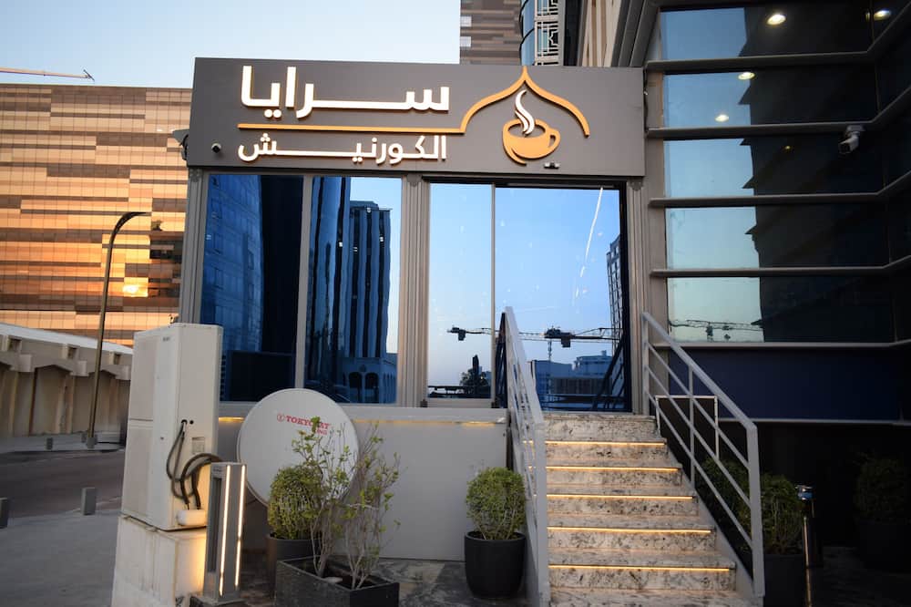 サラ コーニッシュ ホテル 写真