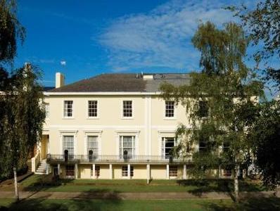 ザ チェルトナム タウンハウス アンド アパートメンツ 写真