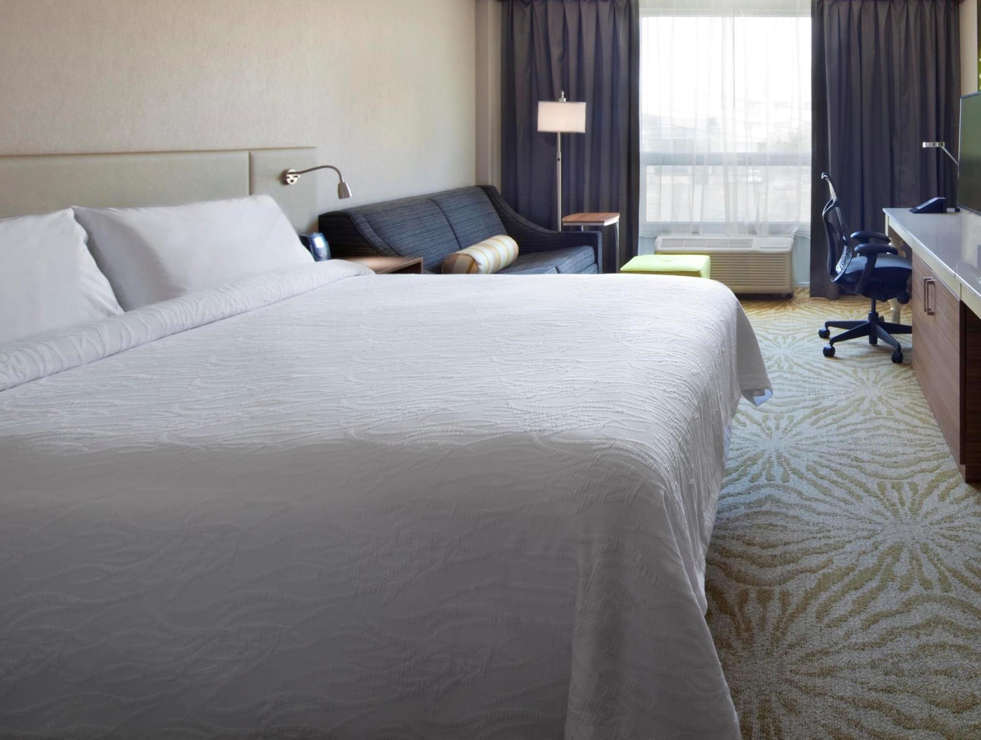 ヒルトン ガーデン イン モントレアル エアポート 写真