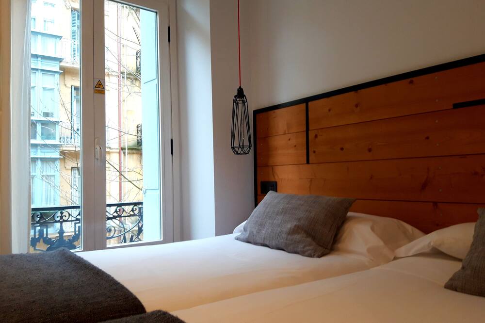 ペンシオン ラ ペルラ 写真