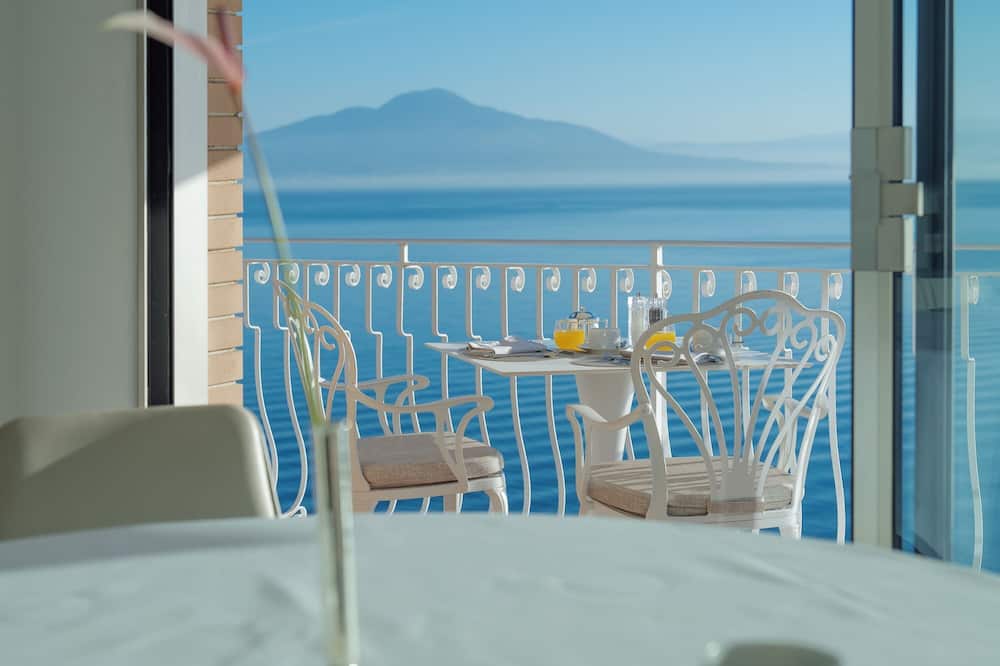 ホテル ベルエア 写真