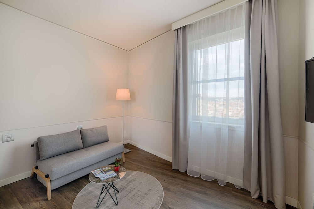 NH ナポリ パノラマ 写真