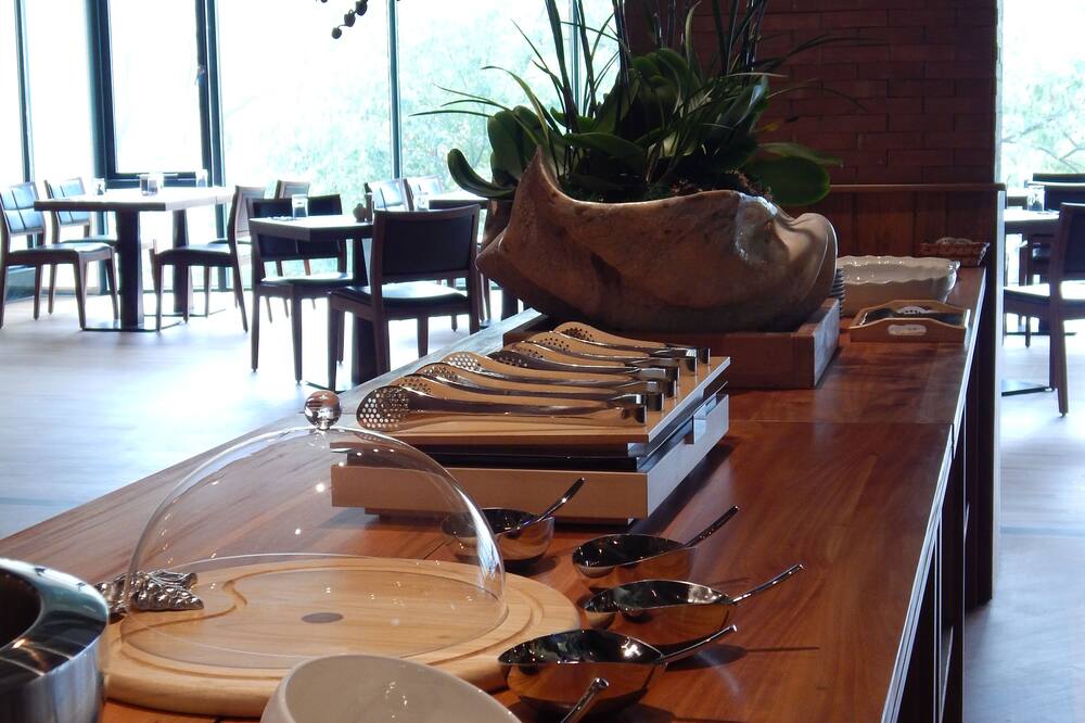 ユセンス ホテル 写真