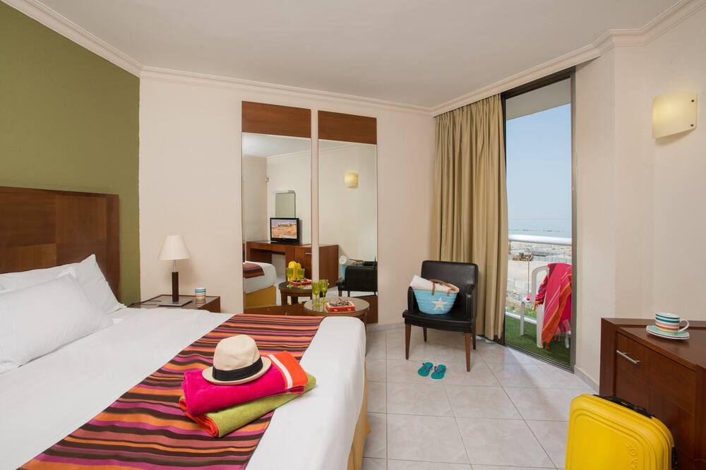 レオナルド イン ホテル デッド シー 写真