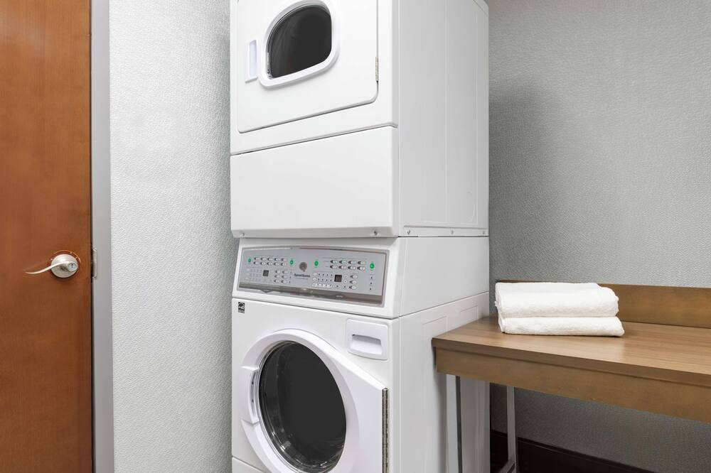 ハンプトン イン シンプソンヴィル 写真