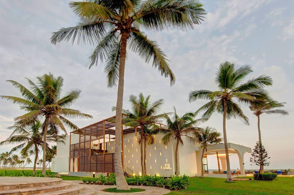 クラウンプラザ リゾート サラーラ バイ IHG 写真