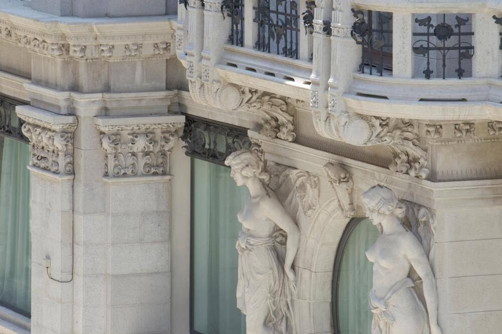 パレス スイート 写真