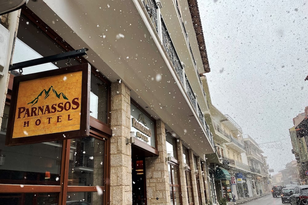 Parnassos Delphi Hotel 写真
