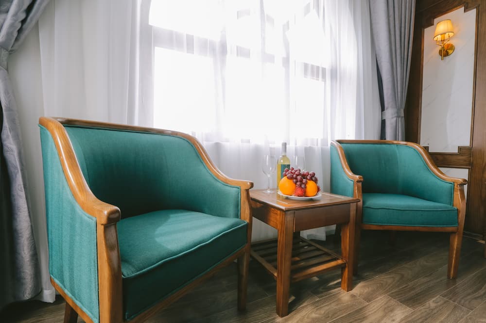 プロスペリティ ハロン ホテル 写真