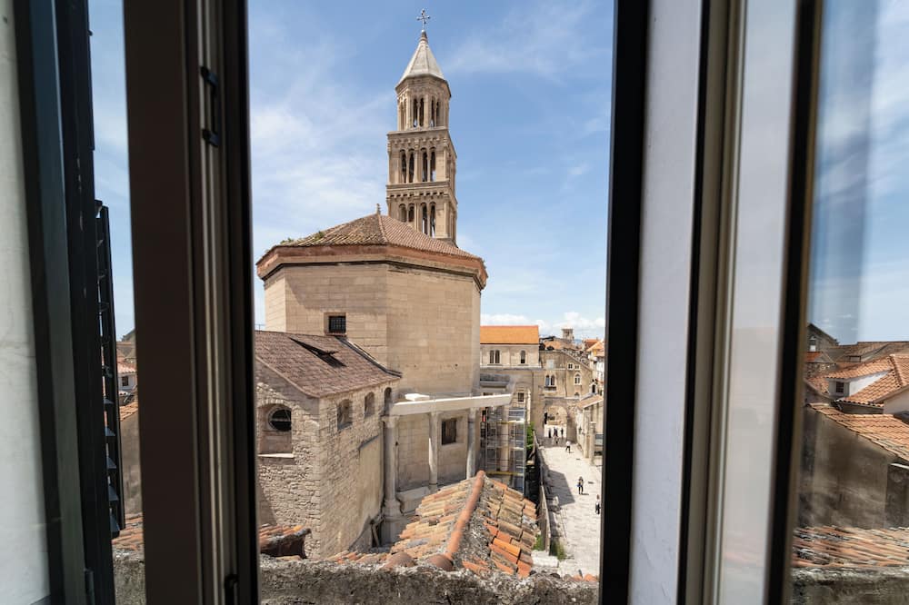 ホテル ペリスティル 写真