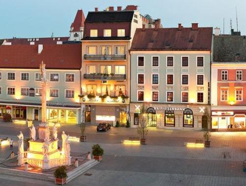 ホテル ツェントラル 写真