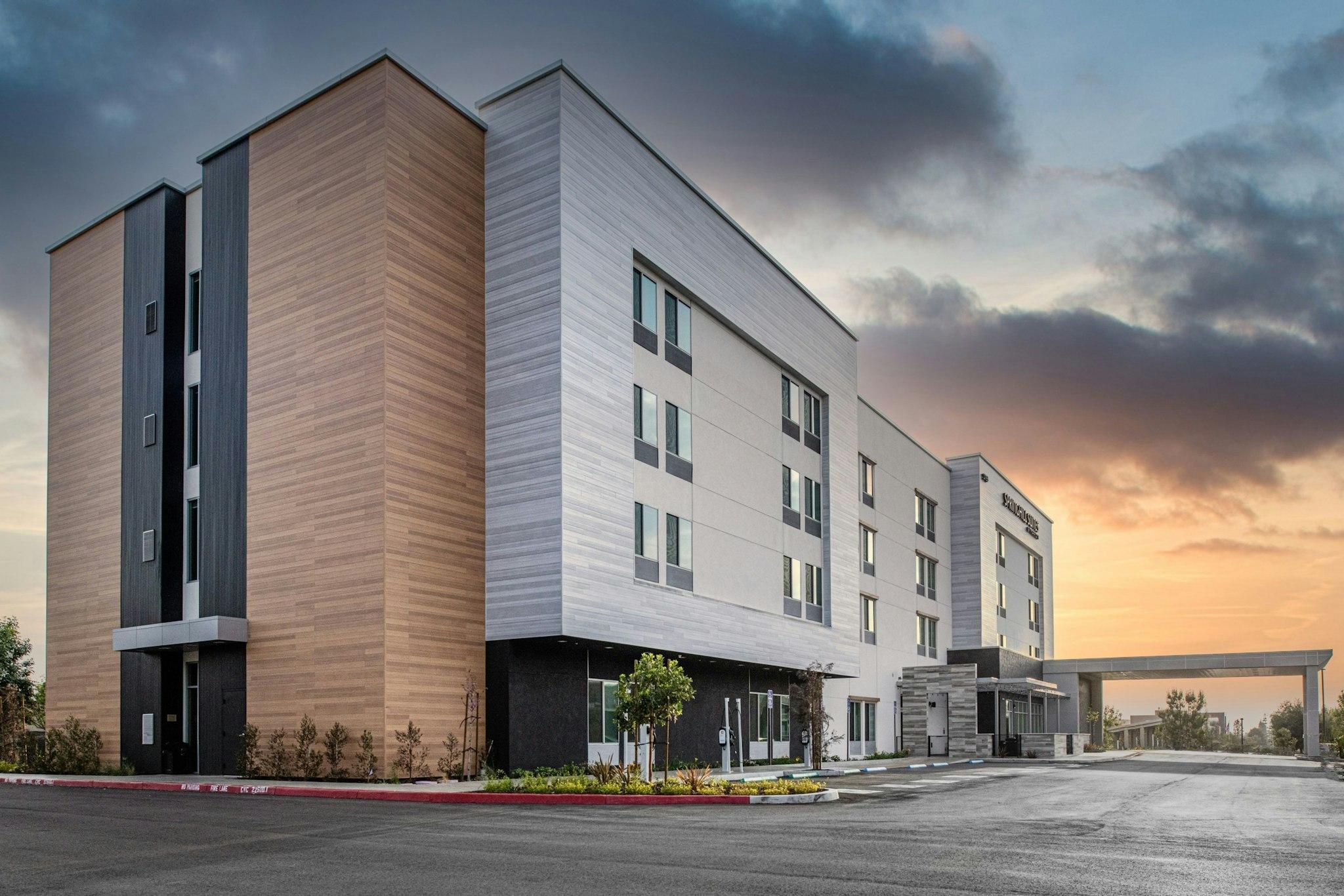 SpringHill Suites by Marriott Riverside Redlands 写真