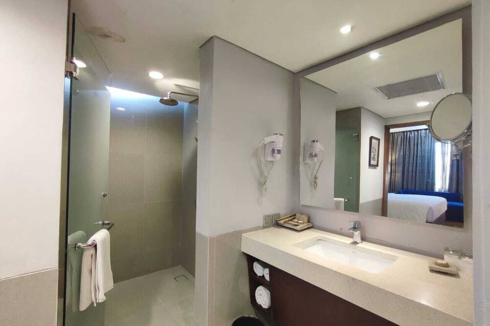 モノポリ オテル ブキティンギ 写真