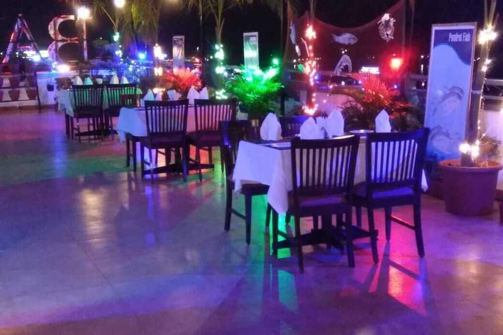 ホテル パーク プライム 写真