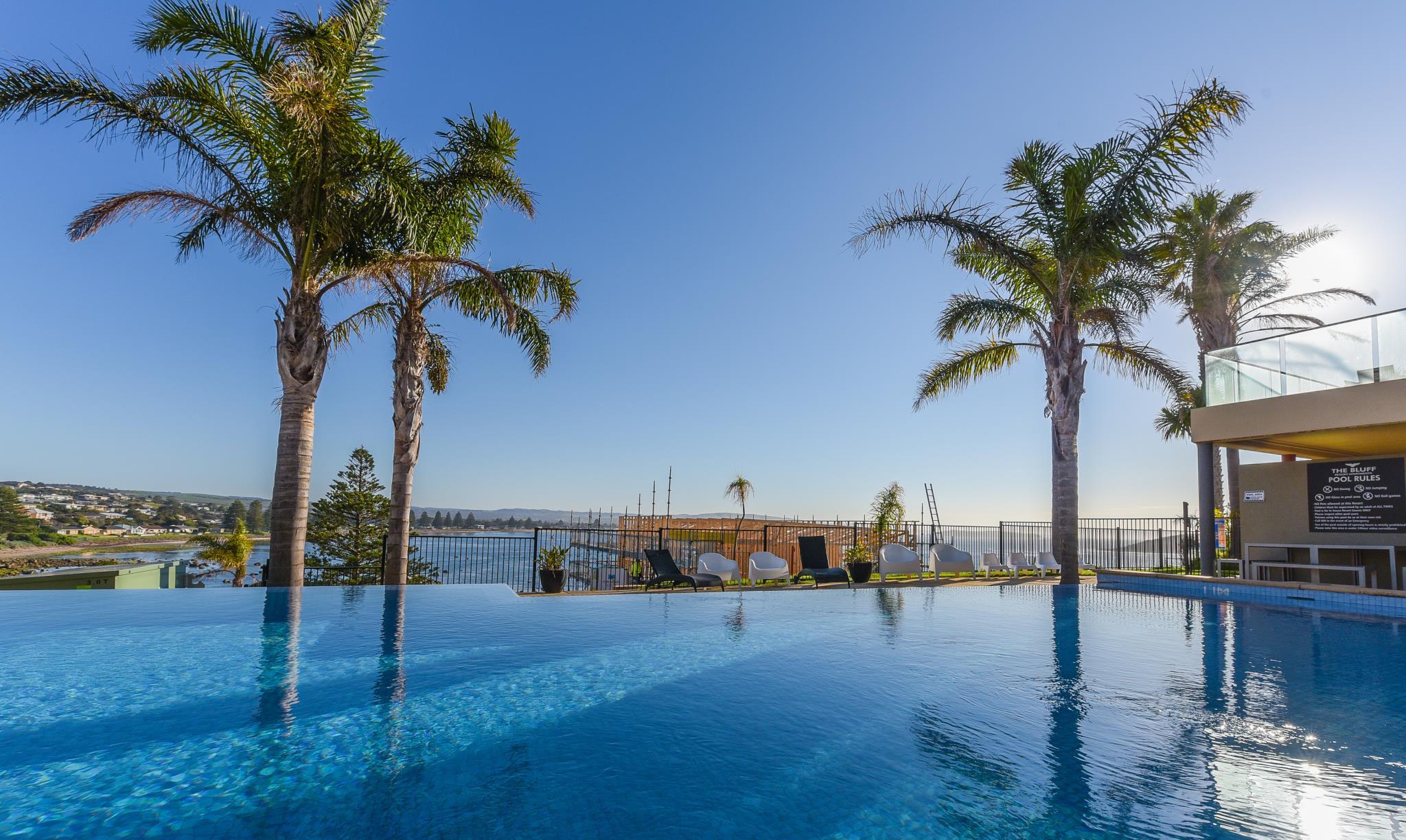 ザ ブラフ リゾート アパートメンツ 写真