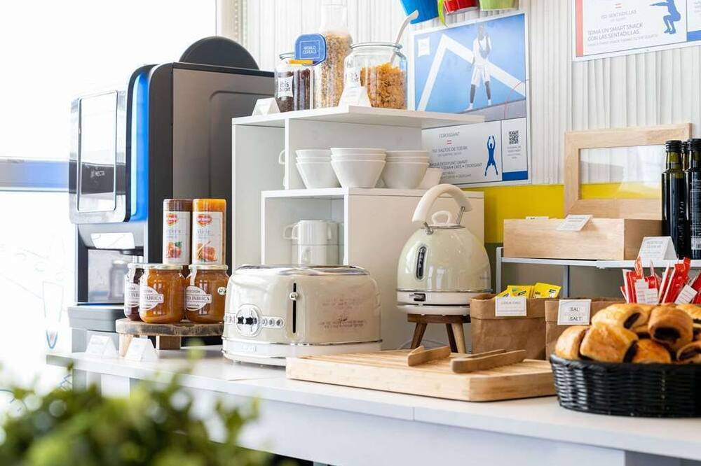 イビス バジェット マドリード セントロ ラス ベンタス 写真