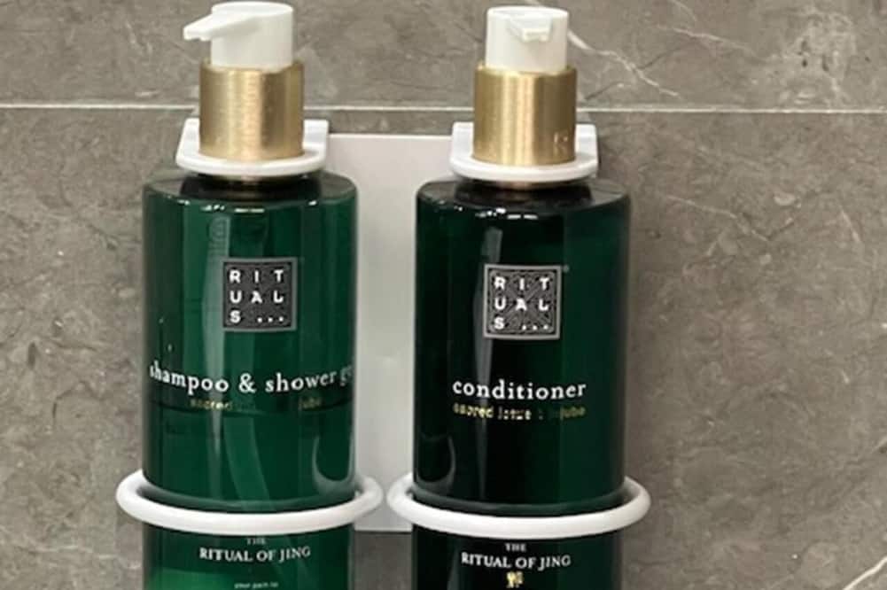 ラドレス ホテル 写真