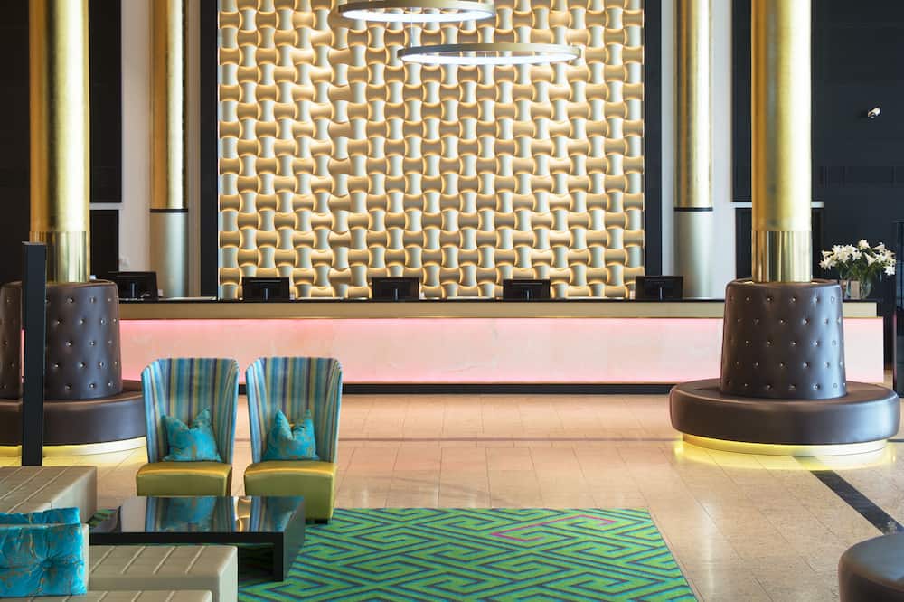 トーン ホテル オペラ 写真