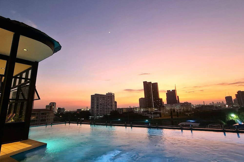 ザ サチャ アパート ホテル トンロー 写真