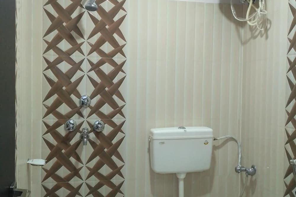 ホテル ウトゥサヴ レジデンシー 写真