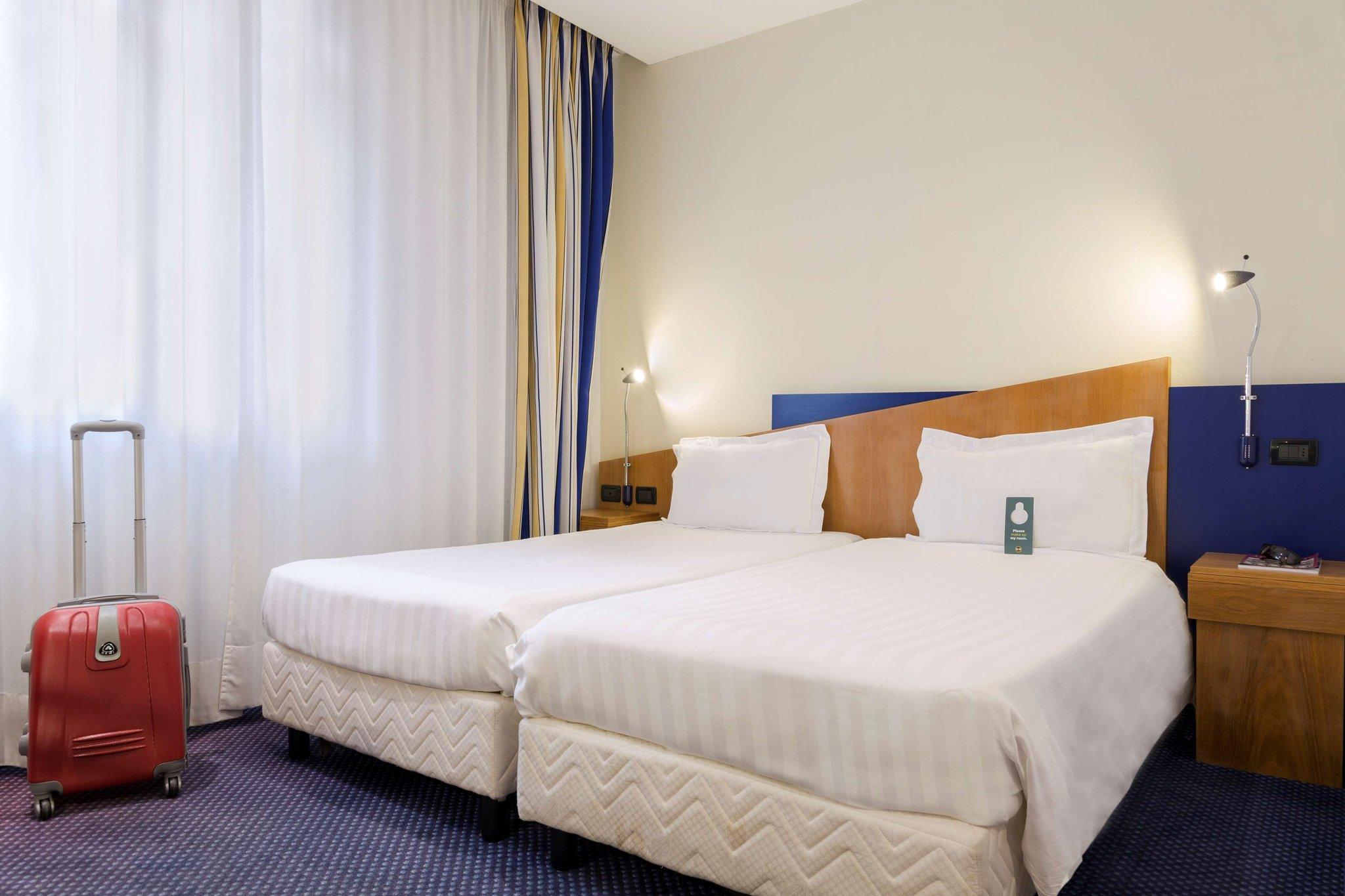 B&B ホテル ローマ トゥスコラーナ サン ジョヴァンニ 写真