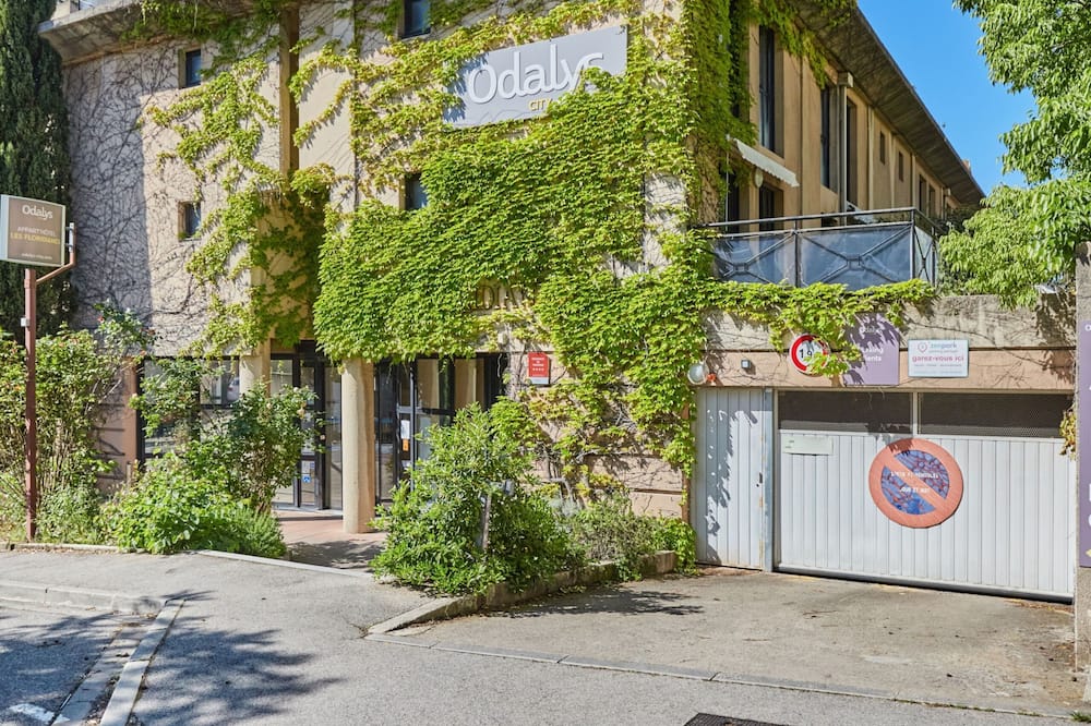 アパート ホテル オダリス シティ エクス アン プロヴァンス レ フロリディアネス 写真