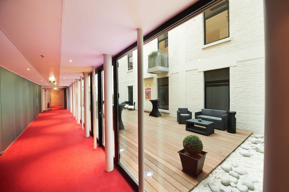 ホテル ドゥ ラ クーロンヌ リエージュ 写真