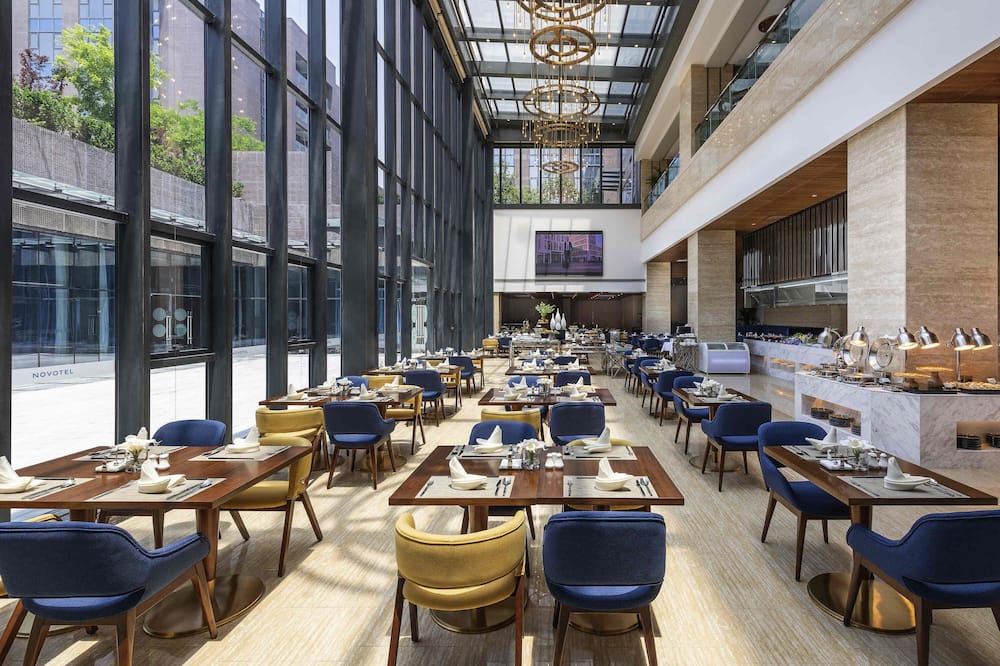 ノボテル青島ニュー ホープ ホテル (青島新希望〓富特酒店) 写真