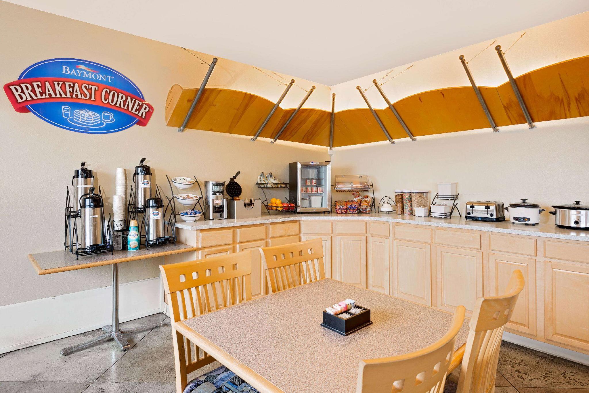 ベイモント バイ ウィンダム ローレンスバーグ 写真