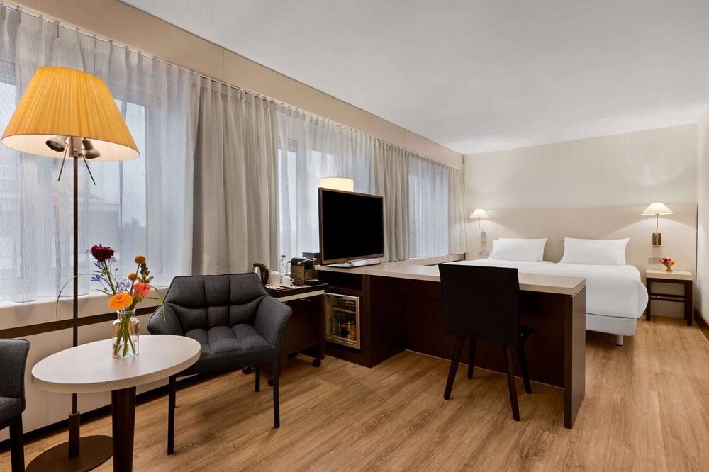 NH ノールトワイク カンファレンス センター レーウェンホルスト 写真