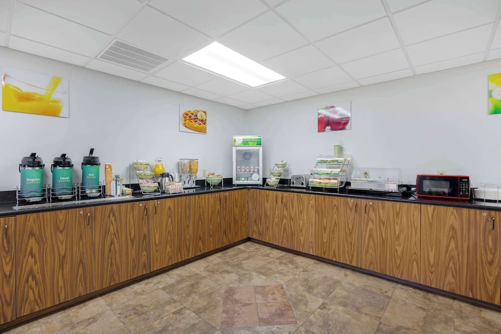 クオリティ イン アンド スイーツ モントレー、TN - クロスビル、TN 写真