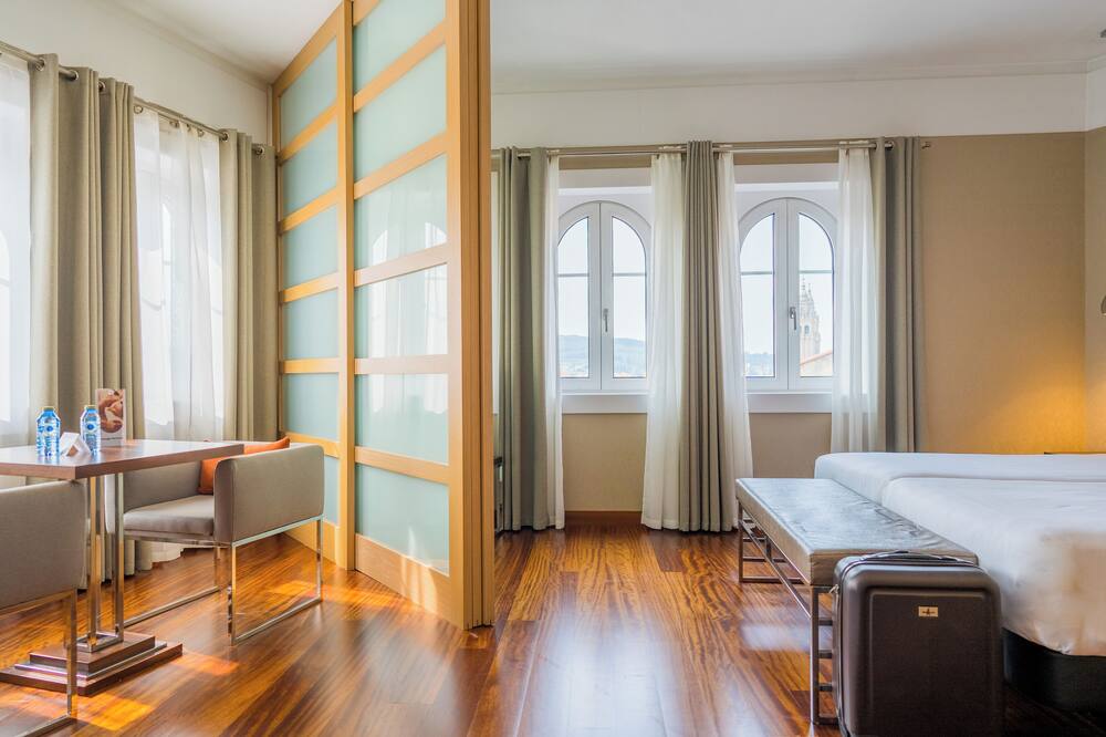 ホテル コンポステラ 写真