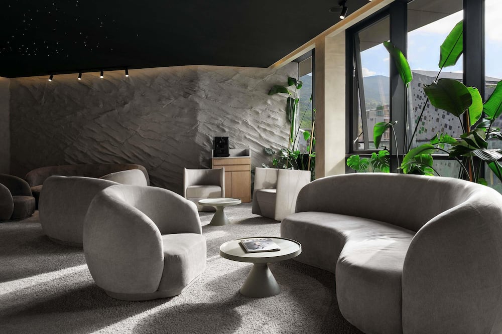 プルマン トビリシ アクシス タワーズ 写真