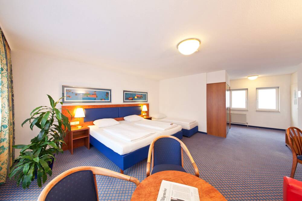 ホテル ブールバード 写真