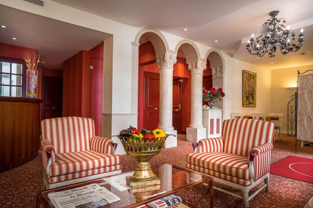 ホテル デランブル 写真