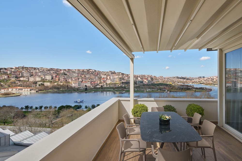 ラッゾーニ ホテル 写真