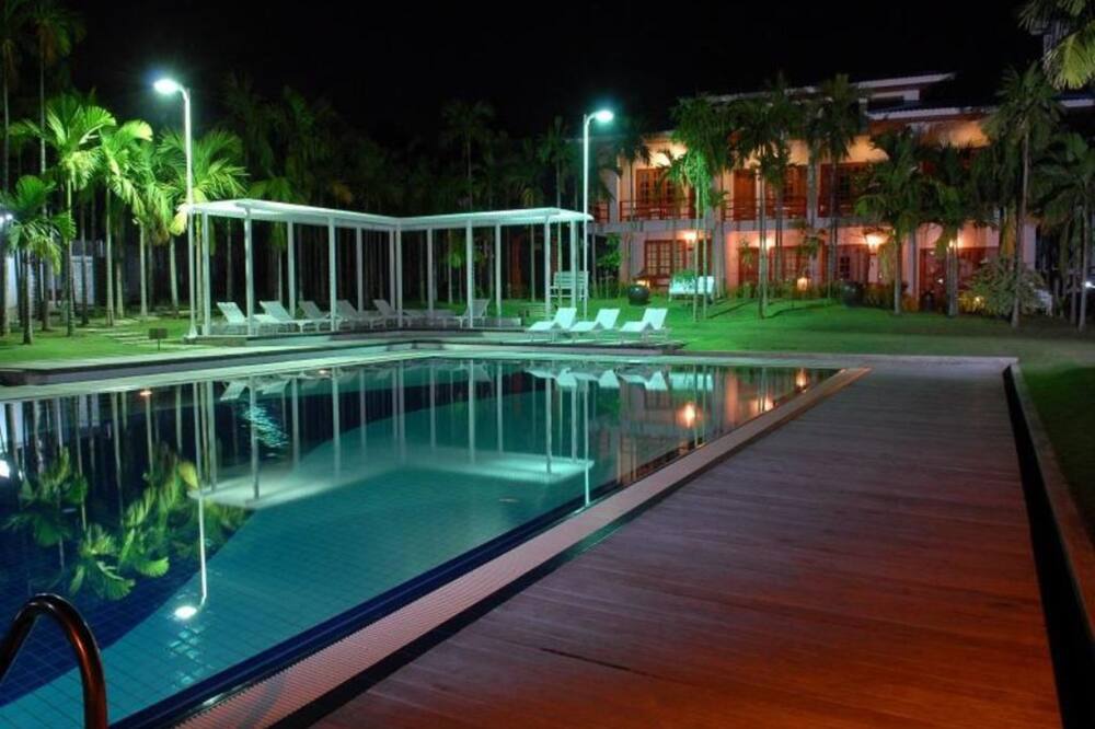 ミャンマー ライフ ホテル 写真