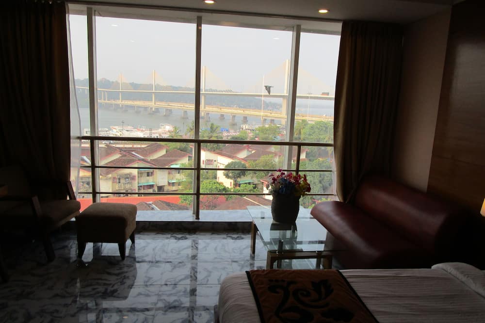 ホテル パーク プライム 写真