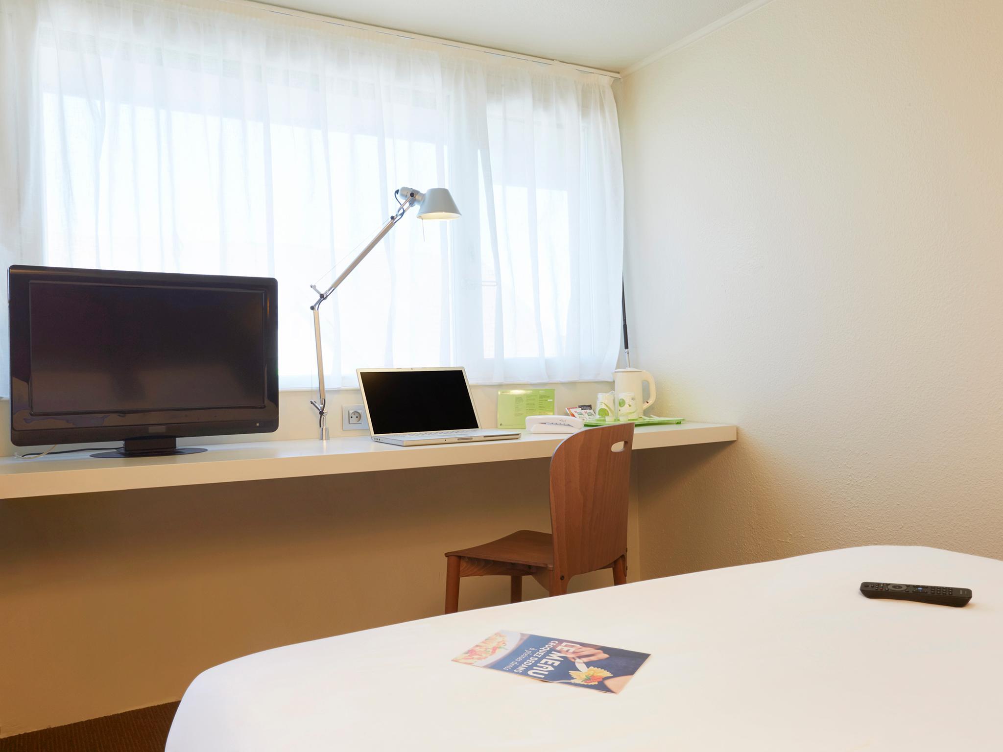 カンパニール ディジョン シュッド マルサネ 写真