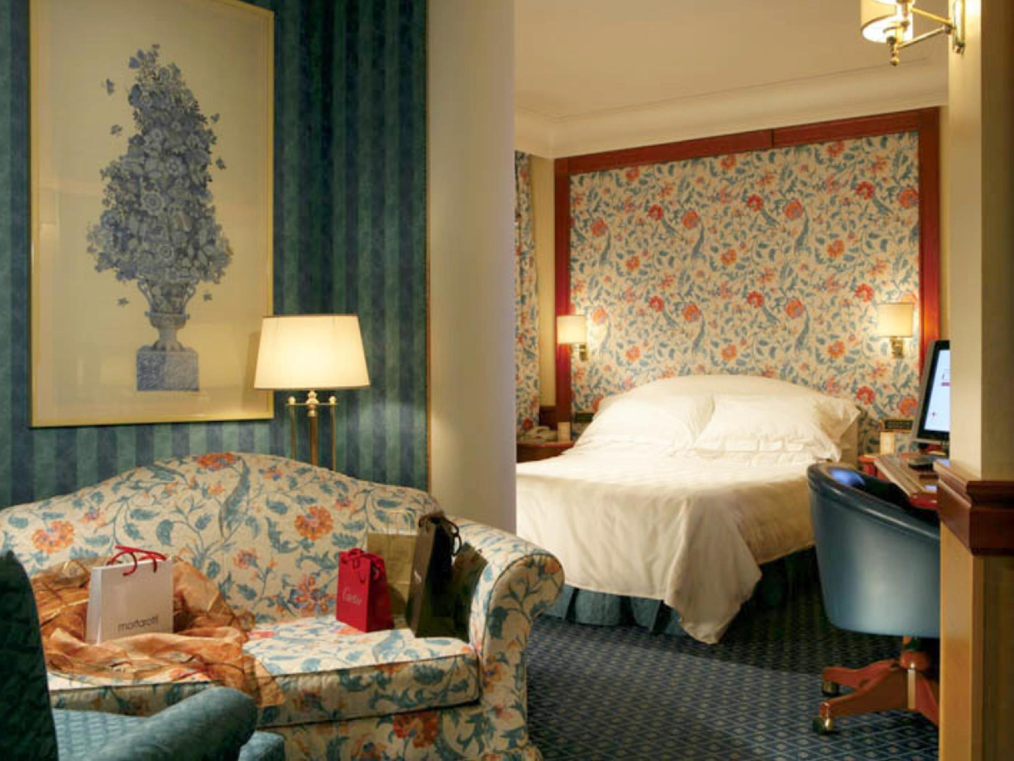 ホテル キャピトル 写真