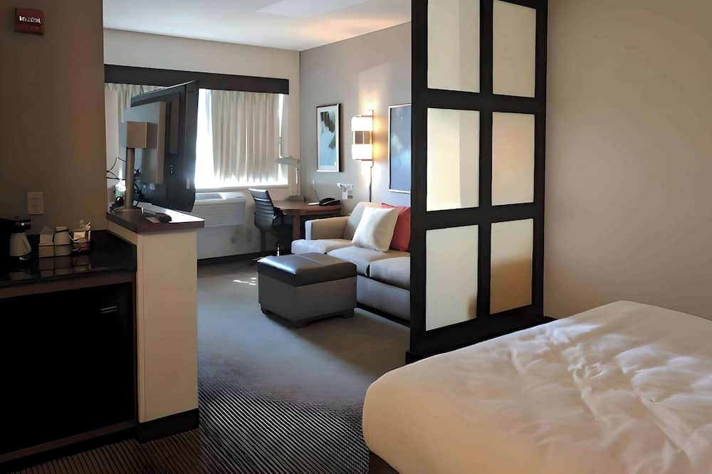 Comfort Suites Milwaukee West 写真