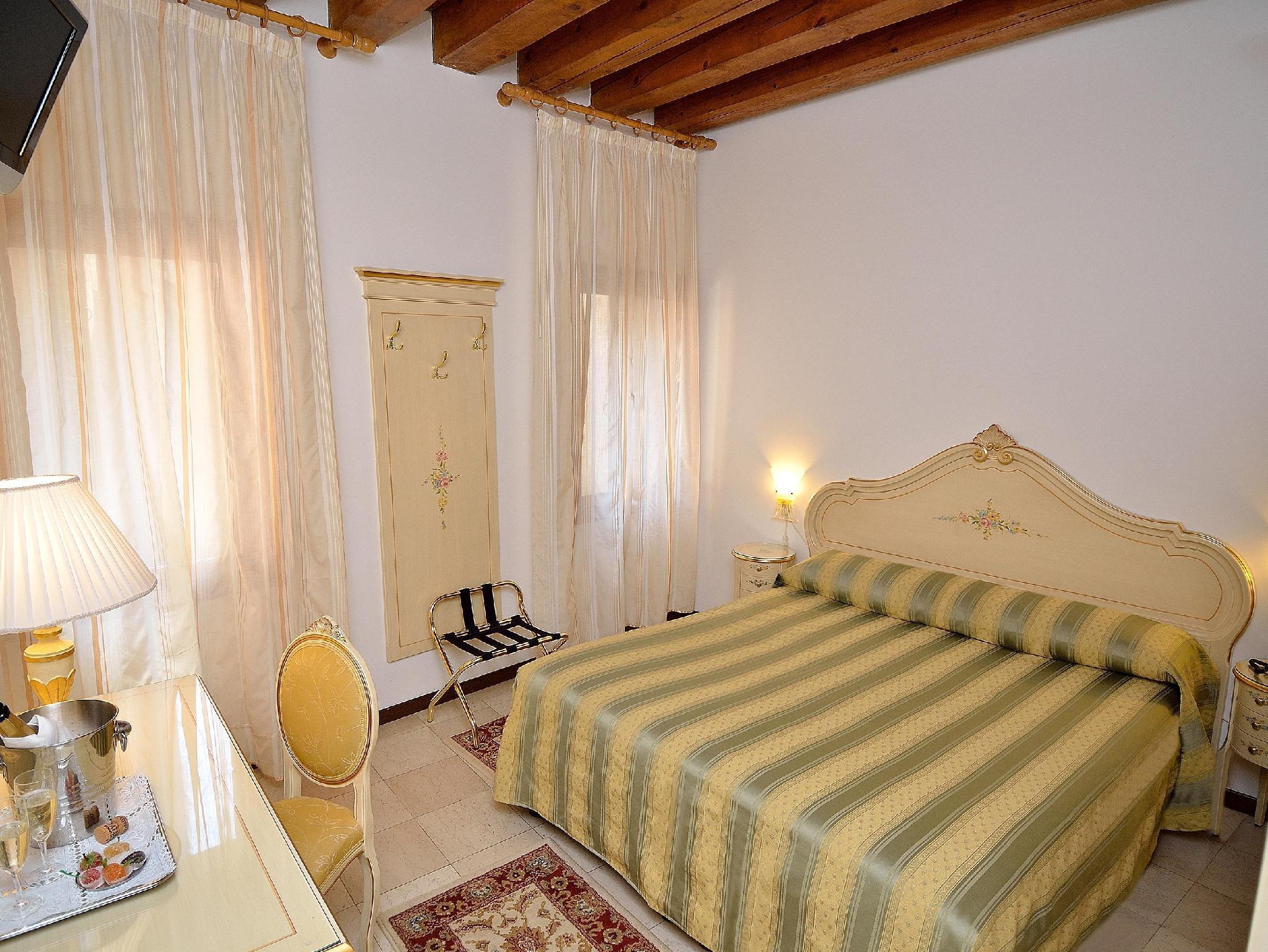 ホテル オリオン 写真