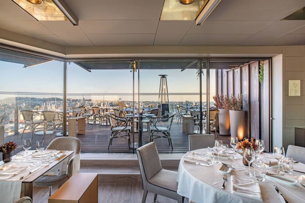 ホテル ドム ヘンリケ ダウンタウン 写真