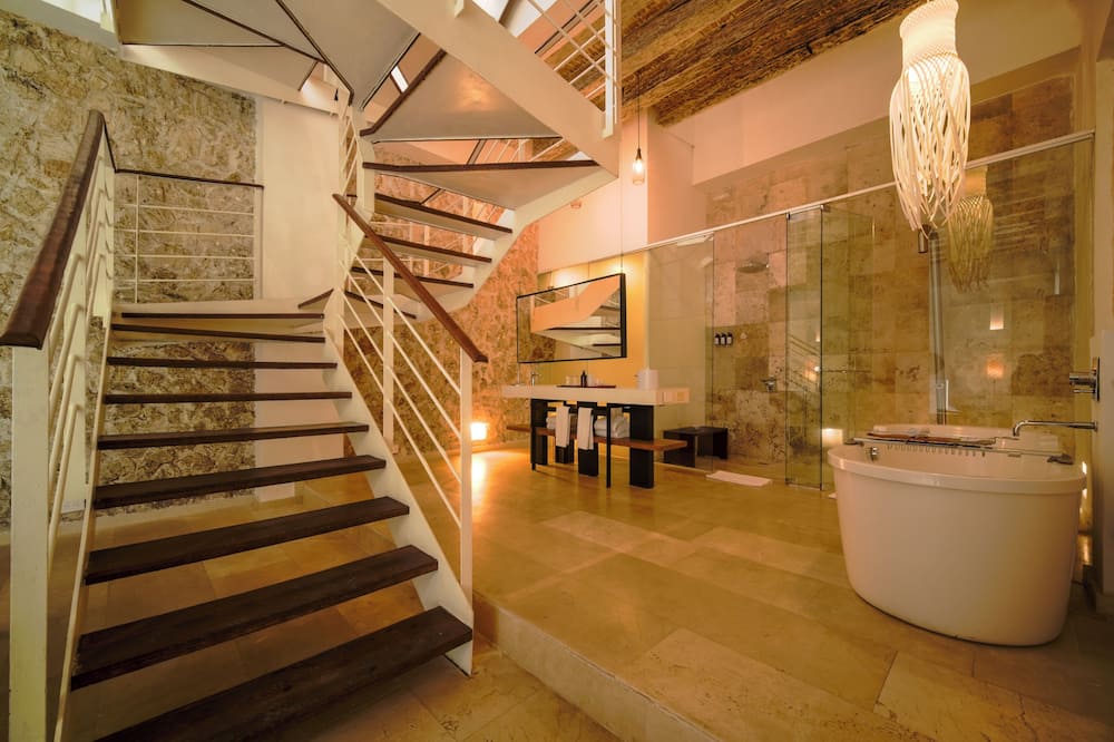 ナカル ホテル カルタヘナ キュリオ コレクション バイ ヒルトン 写真