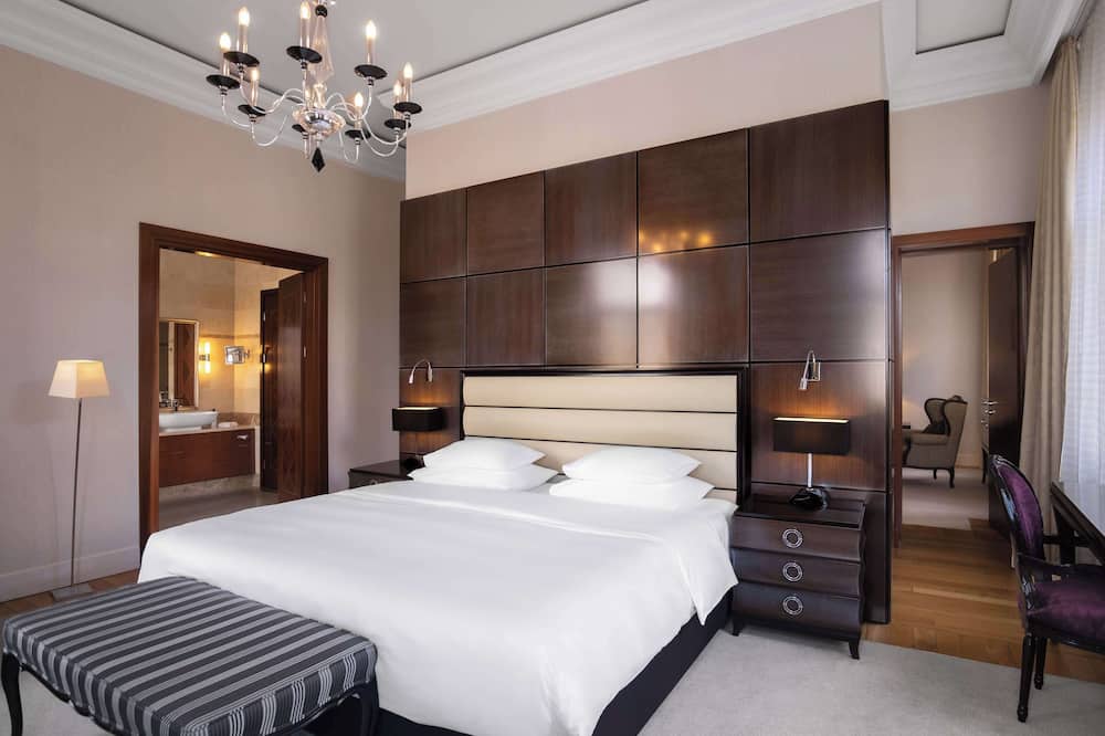 グランド ホテル ヴィリニュス、キュリオ コレクション バイ ヒルトン 写真